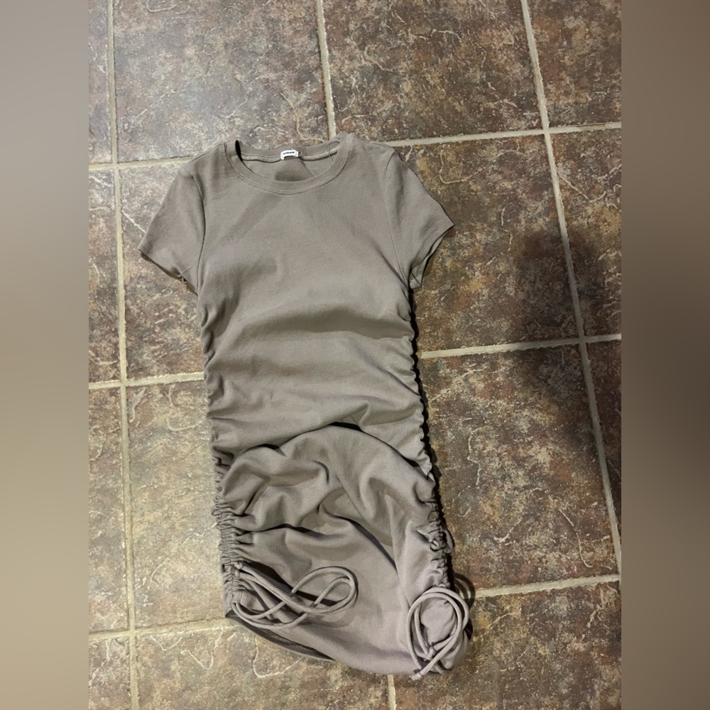 grey-ish brown cinched dress!